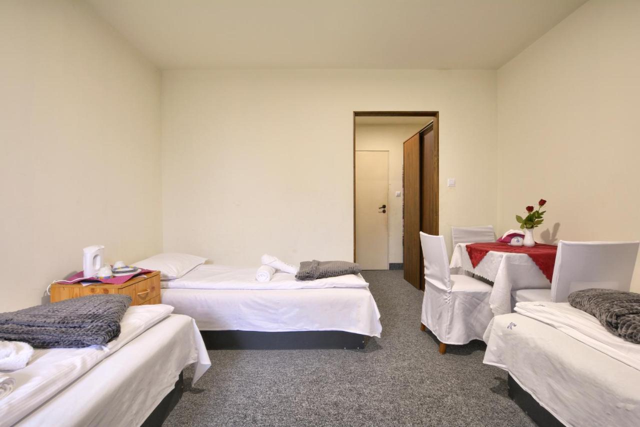 Hotel Zielony Las Radkow Esterno foto